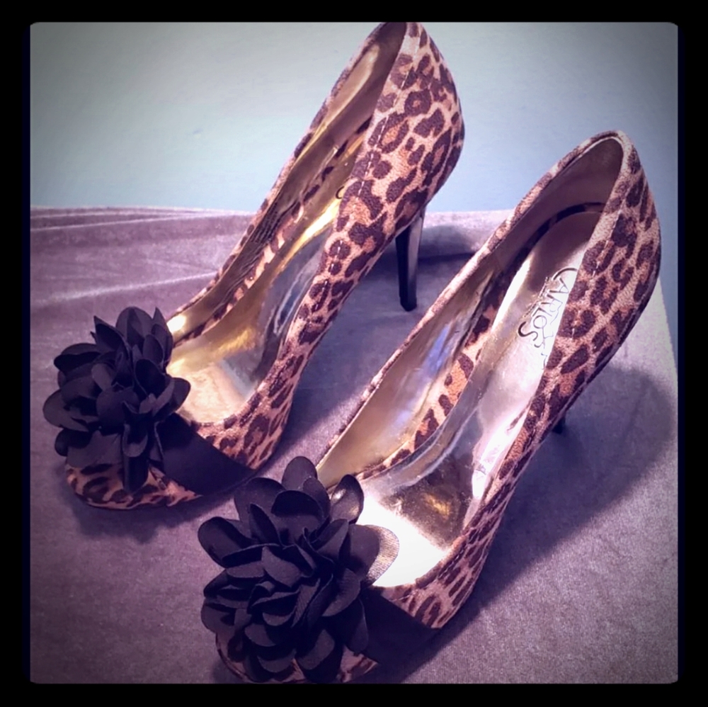 Carlos Santana cheetah pumps